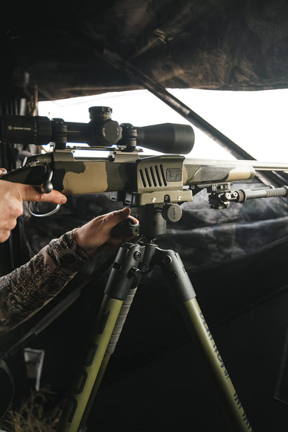 Heavy-Duty Camo Shooting Tripod – Aluminum Frame, 360° Clamp, Adjustable Legs, Bubble Level, Hands-Free Stability for Hunting