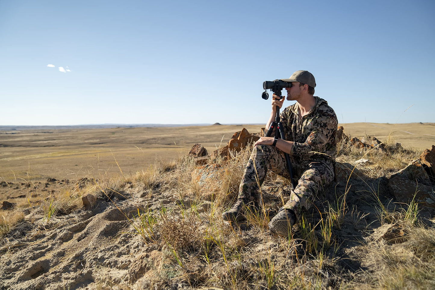 Heavy-Duty Camo Shooting Tripod – Aluminum Frame, 360° Clamp, Adjustable Legs, Bubble Level, Hands-Free Stability for Hunting